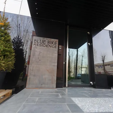 Bluebike Mamaia